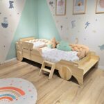 מיטת יחיד ילדים בעיצוב אוטו מעץ ליבנה טבעי מיטת יחיד ילדים בעיצוב אוטו מעץ ליבנה טבעי
